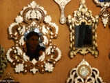 Derya\'s love of mirrors